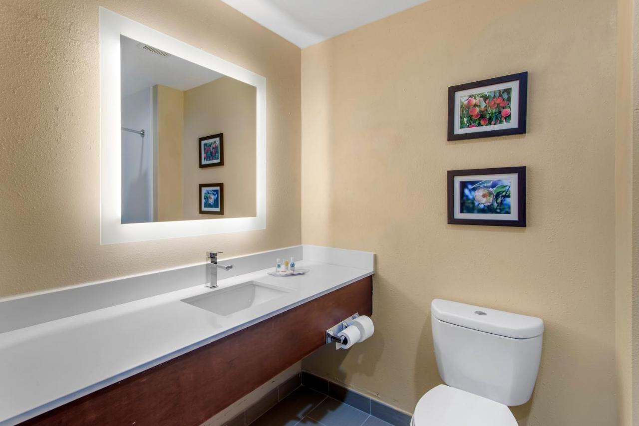 Comfort Suites Locust Grove Atlanta South מראה חיצוני תמונה